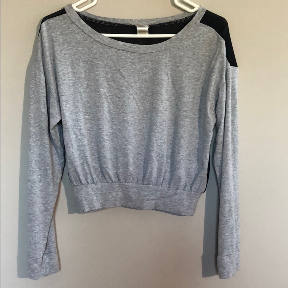 GREY/BLACK CROP TOP (small)